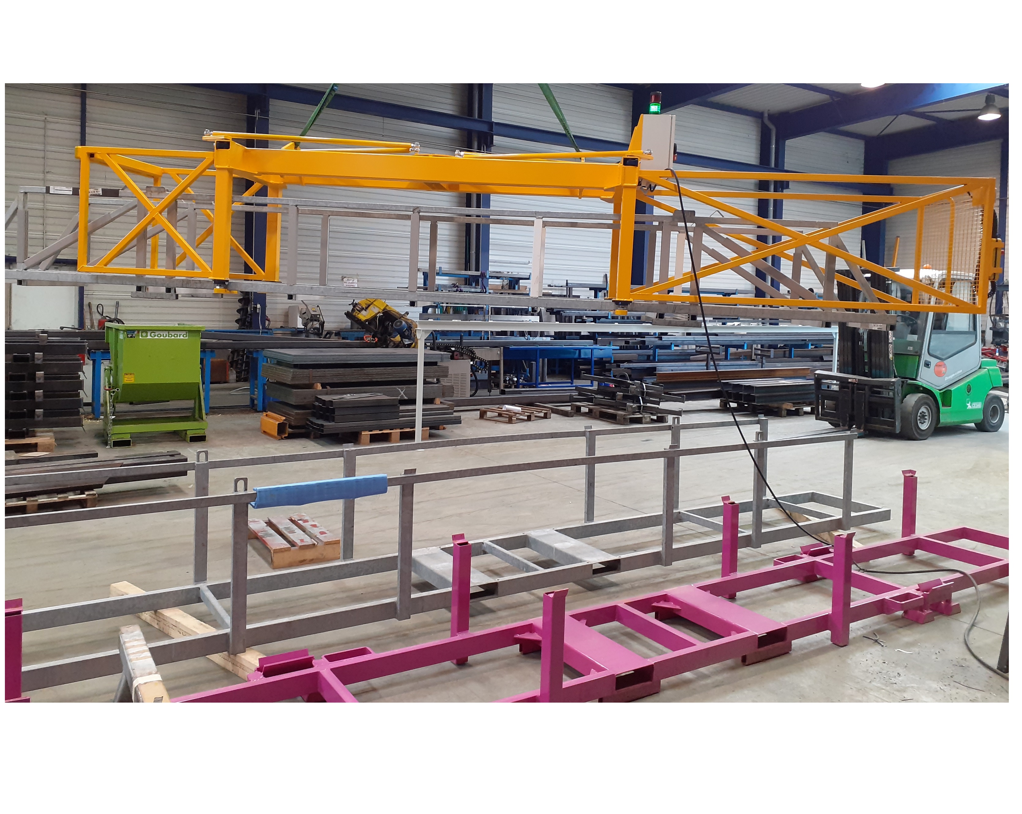 Manipulateur de racks ou cassettes multi-formats Serema